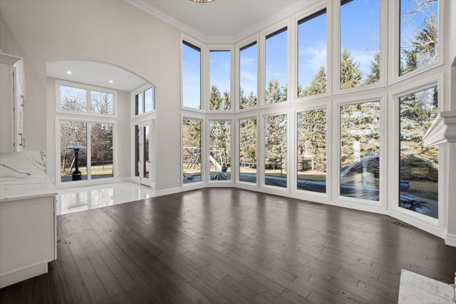 19790 Westchester Drive, Clinton Twp, MI 48038