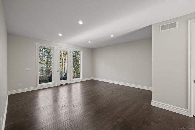 19790 Westchester Drive, Clinton Twp, MI 48038