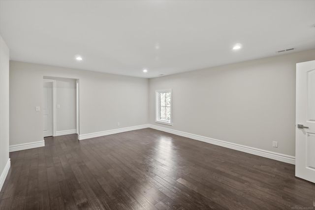 19790 Westchester Drive, Clinton Twp, MI 48038