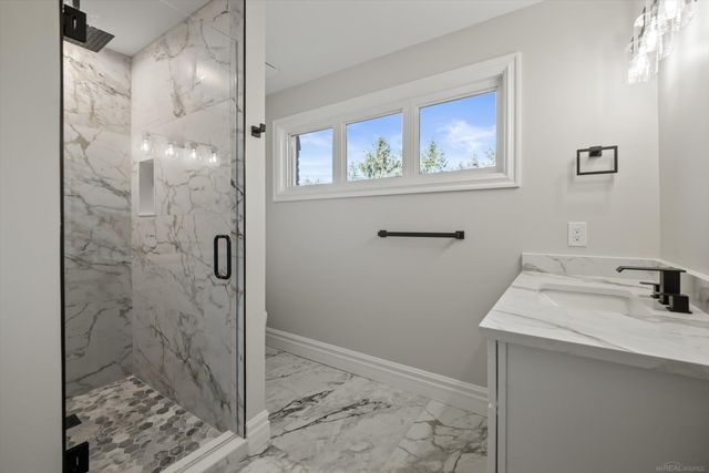 19790 Westchester Drive, Clinton Twp, MI 48038