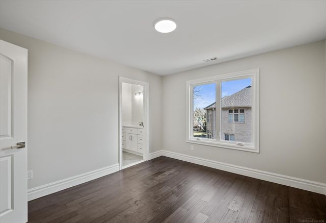 19790 Westchester Drive, Clinton Twp, MI 48038