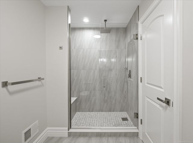 19790 Westchester Drive, Clinton Twp, MI 48038