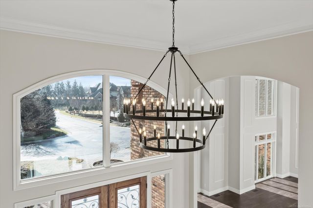 19790 Westchester Drive, Clinton Twp, MI 48038