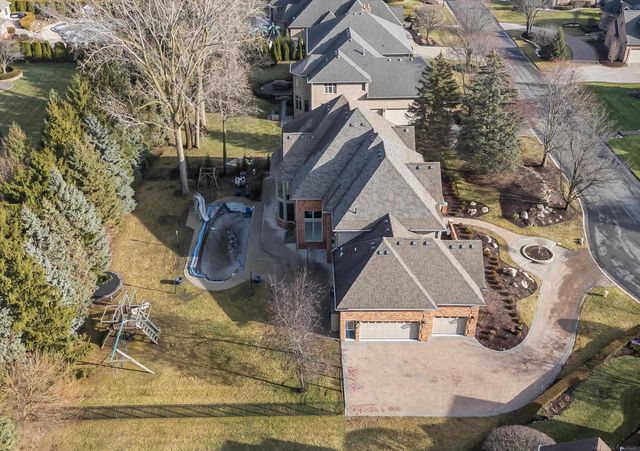 19790 Westchester Drive, Clinton Twp, MI 48038