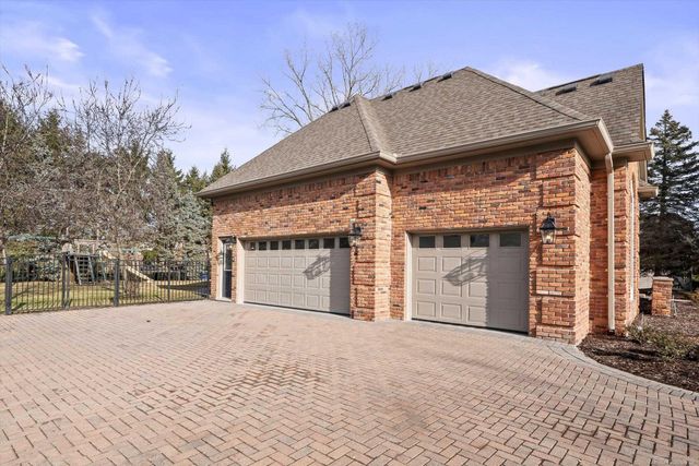 19790 Westchester Drive, Clinton Twp, MI 48038