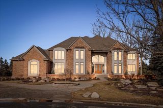 19790 Westchester Drive, Clinton Twp, MI 48038