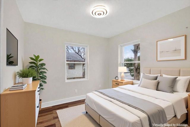 5940 N 72nd STREET, Milwaukee, WI 53218