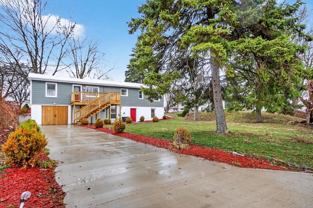 5940 N 72nd STREET, Milwaukee, WI 53218