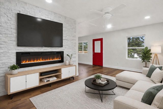 5940 N 72nd STREET, Milwaukee, WI 53218