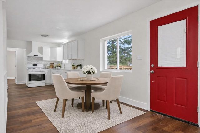 5940 N 72nd STREET, Milwaukee, WI 53218