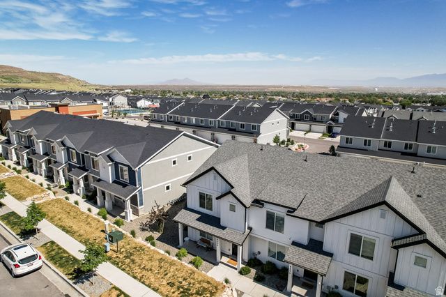 8608 W CORDERO DR, Magna, UT 84044