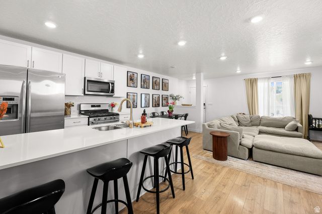 8608 W CORDERO DR, Magna, UT 84044