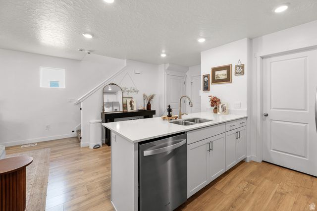 8608 W CORDERO DR, Magna, UT 84044