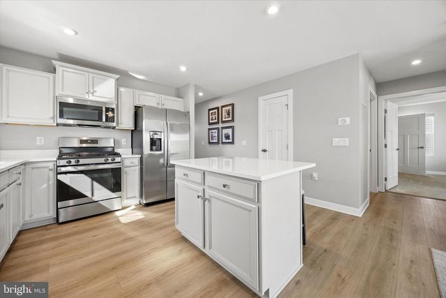 48 SENATORS WAY, Berlin, NJ 08009