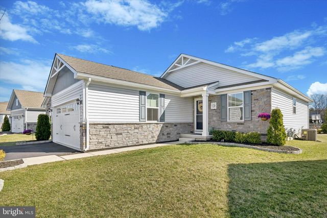 48 SENATORS WAY, Berlin, NJ 08009