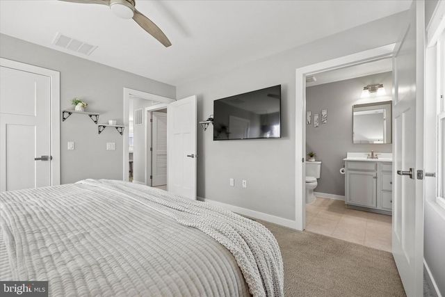 48 SENATORS WAY, Berlin, NJ 08009