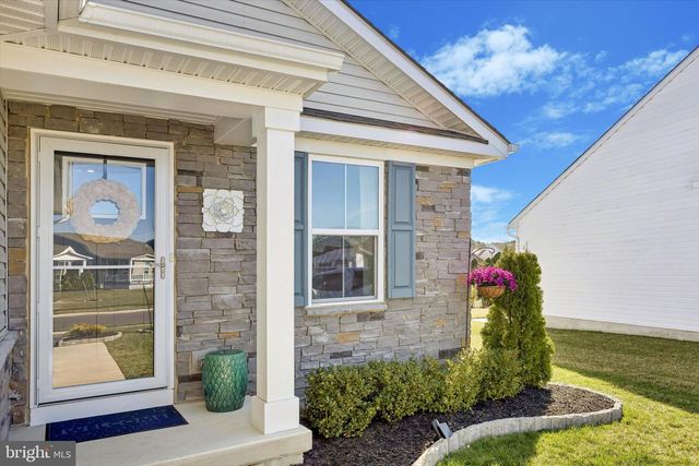 48 SENATORS WAY, Berlin, NJ 08009