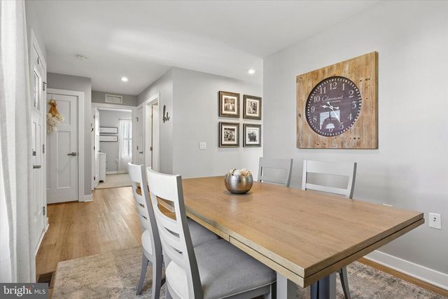 48 SENATORS WAY, Berlin, NJ 08009