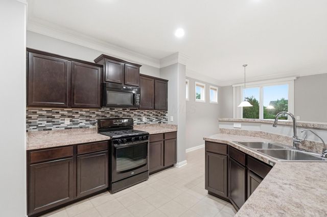 1250 Caribou Run, Delaware, OH 43015