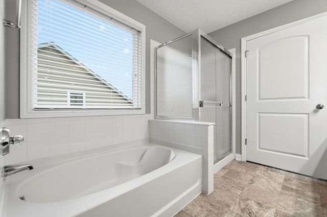 1250 Caribou Run, Delaware, OH 43015