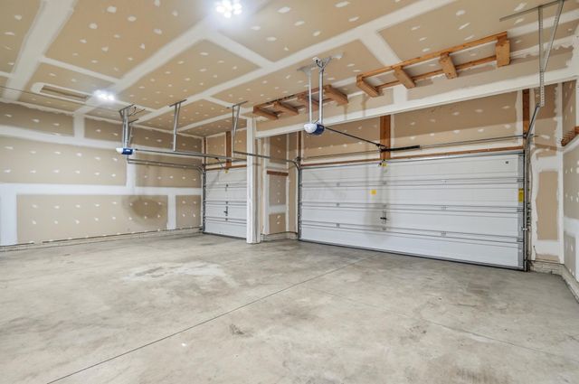 1250 Caribou Run, Delaware, OH 43015
