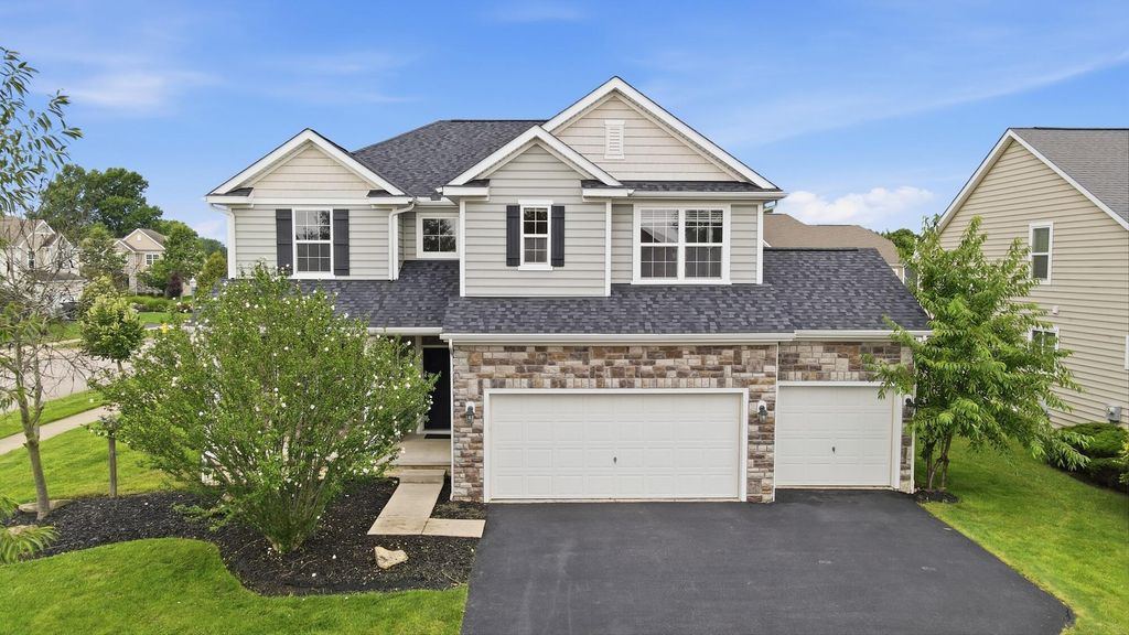 1250 Caribou Run, Delaware, OH 43015