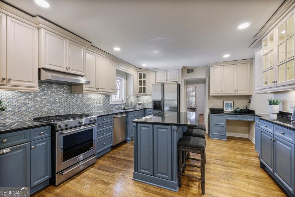 2218 Peachtree Road NW, Atlanta, GA 30309 — photo 3