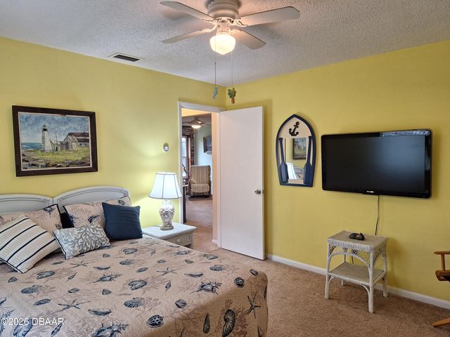 2707 Pine Tree Drive, Edgewater, FL 32141