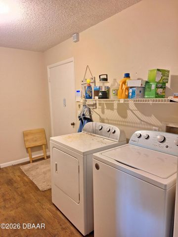 2707 Pine Tree Drive, Edgewater, FL 32141