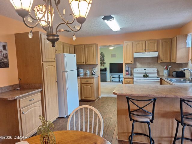 2707 Pine Tree Drive, Edgewater, FL 32141