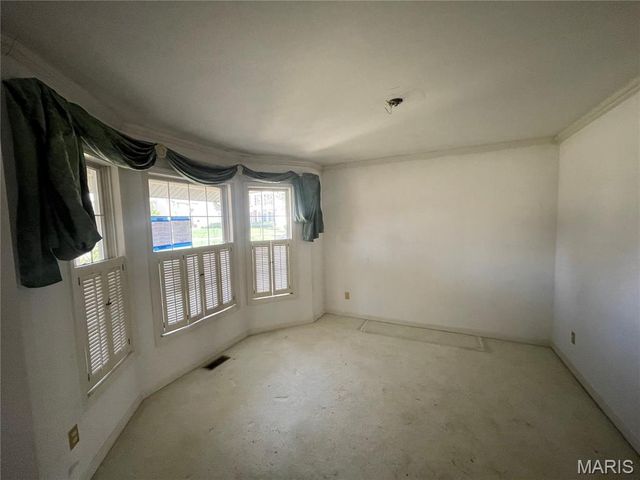 12 Scarlet Oak Court, Lake St Louis, MO 63367