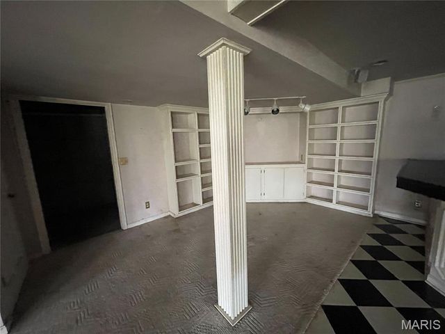 12 Scarlet Oak Court, Lake St Louis, MO 63367