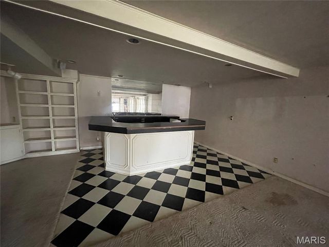 12 Scarlet Oak Court, Lake St Louis, MO 63367