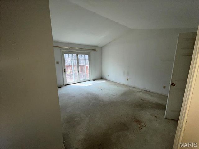 12 Scarlet Oak Court, Lake St Louis, MO 63367