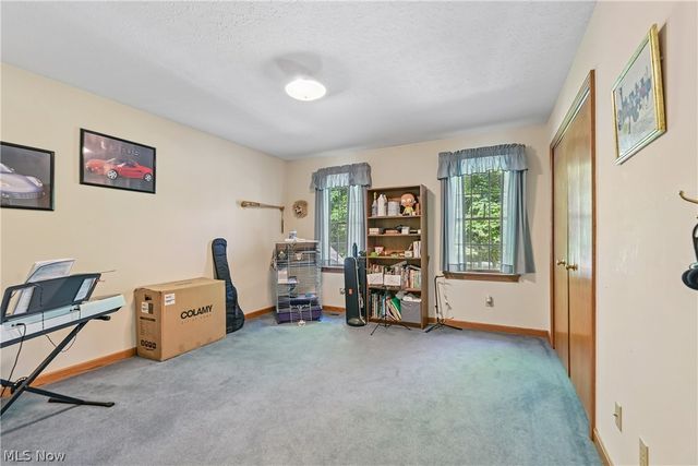 2660 S Medina Line Road, Wadsworth, OH 44281