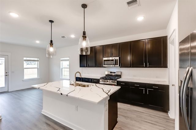 15501 Lustrous Amber CV, Del Valle, TX 78617