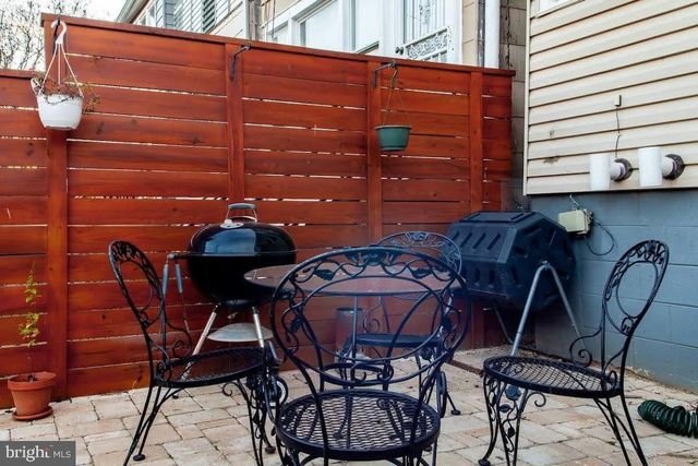 565 23RD PL NE, Washington, DC 20002