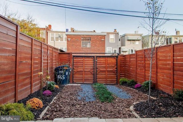 565 23RD PL NE, Washington, DC 20002