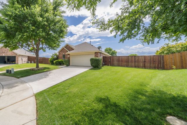 100 Mustang Court, Celina, TX 75009