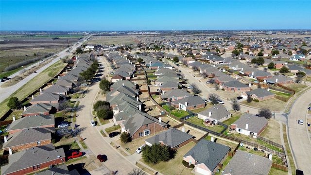 100 Mustang Court, Celina, TX 75009