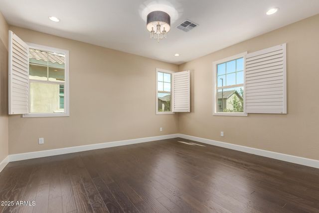 920 W GRAND CANYON Drive, Chandler, AZ 85248