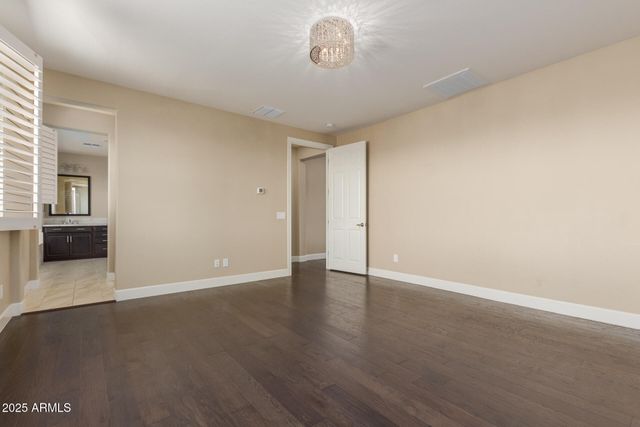 920 W GRAND CANYON Drive, Chandler, AZ 85248