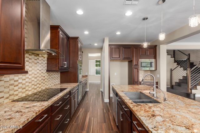 920 W GRAND CANYON Drive, Chandler, AZ 85248