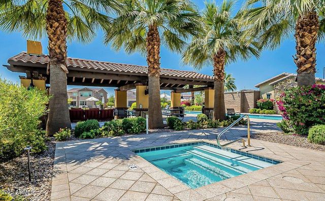 920 W GRAND CANYON Drive, Chandler, AZ 85248