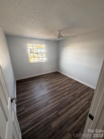 7539 Holly Grove Court, Charlotte, NC 28227