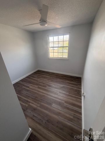 7539 Holly Grove Court, Charlotte, NC 28227