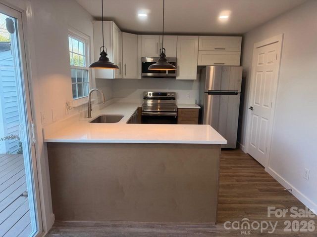 7539 Holly Grove Court, Charlotte, NC 28227