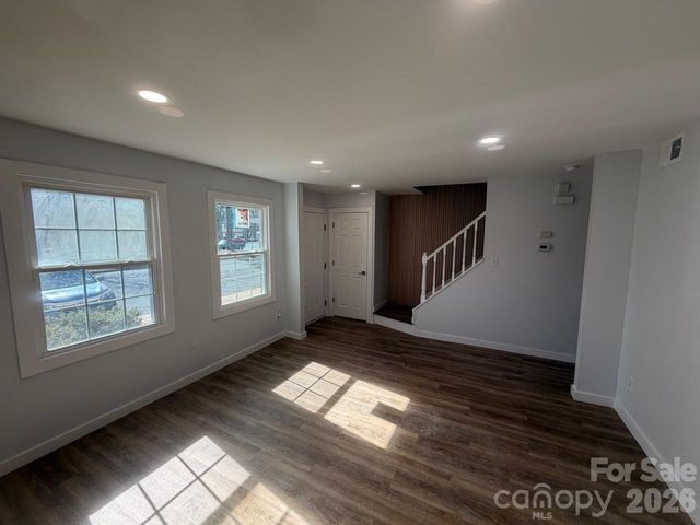 7539 Holly Grove Court, Charlotte, NC 28227