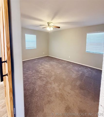 415 S 1st Street, Morris, OK 74445