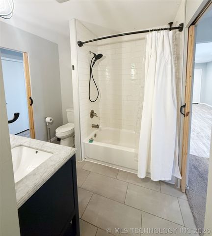 415 S 1st Street, Morris, OK 74445